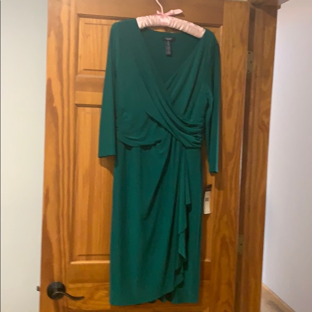 Chaps sz 10 3/4 sleeve knee length green dress.